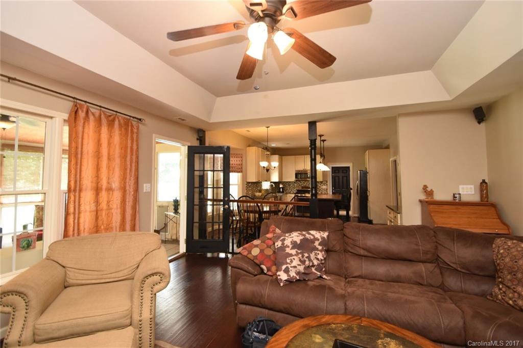 Thornblade - Residential