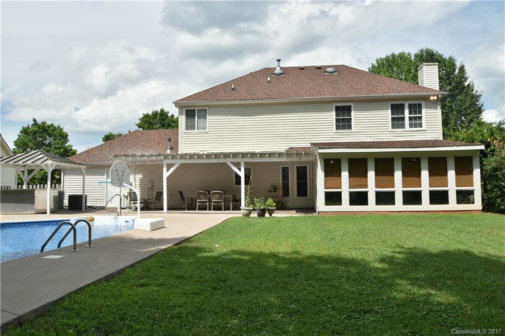 Thornblade - Residential