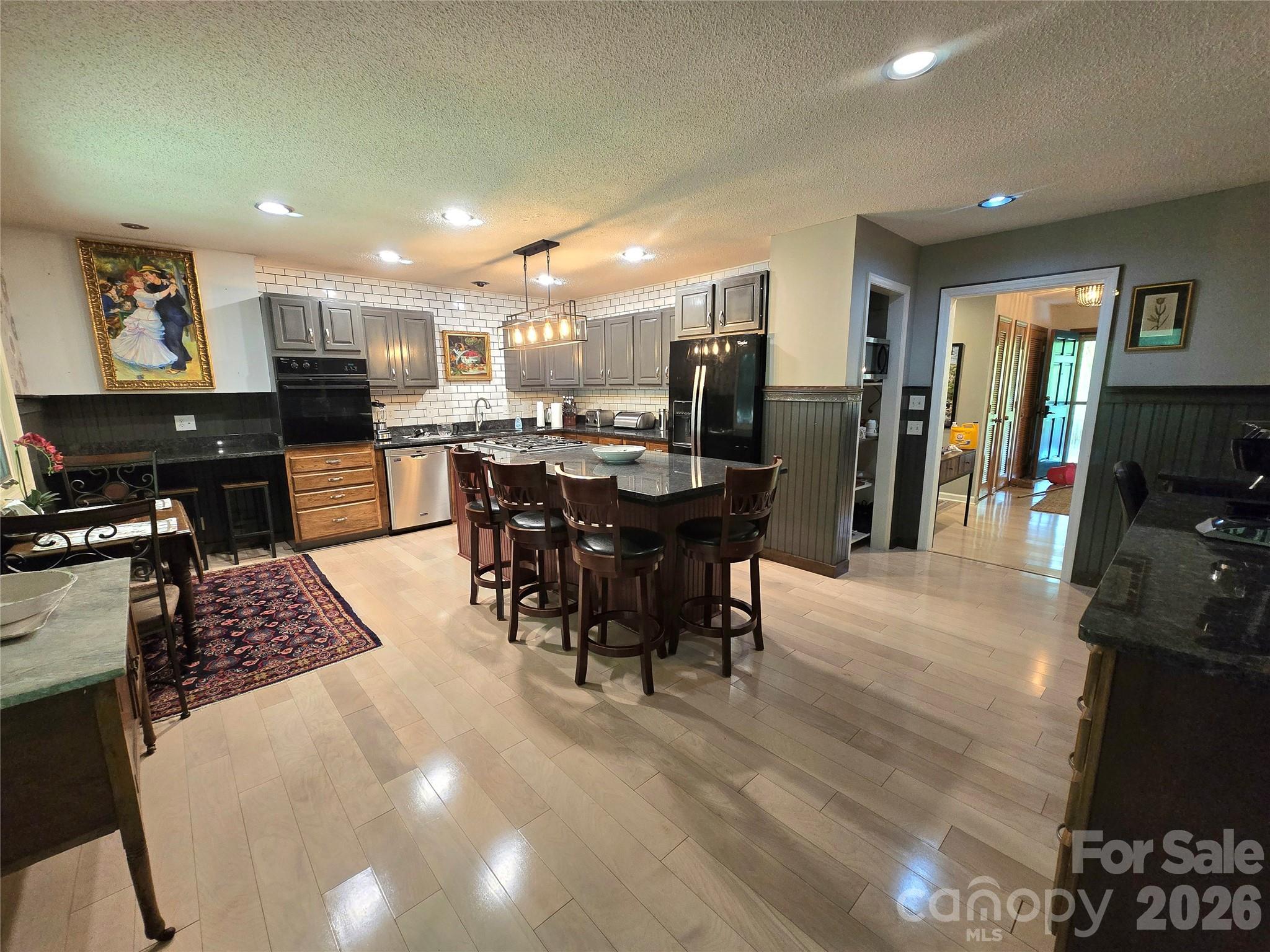18 Rollingwood Road