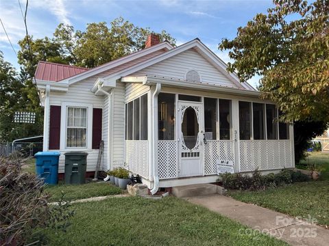 Photo of 316 N Clay Street, Salisbury, NC 28144 (MLS # 4309063)