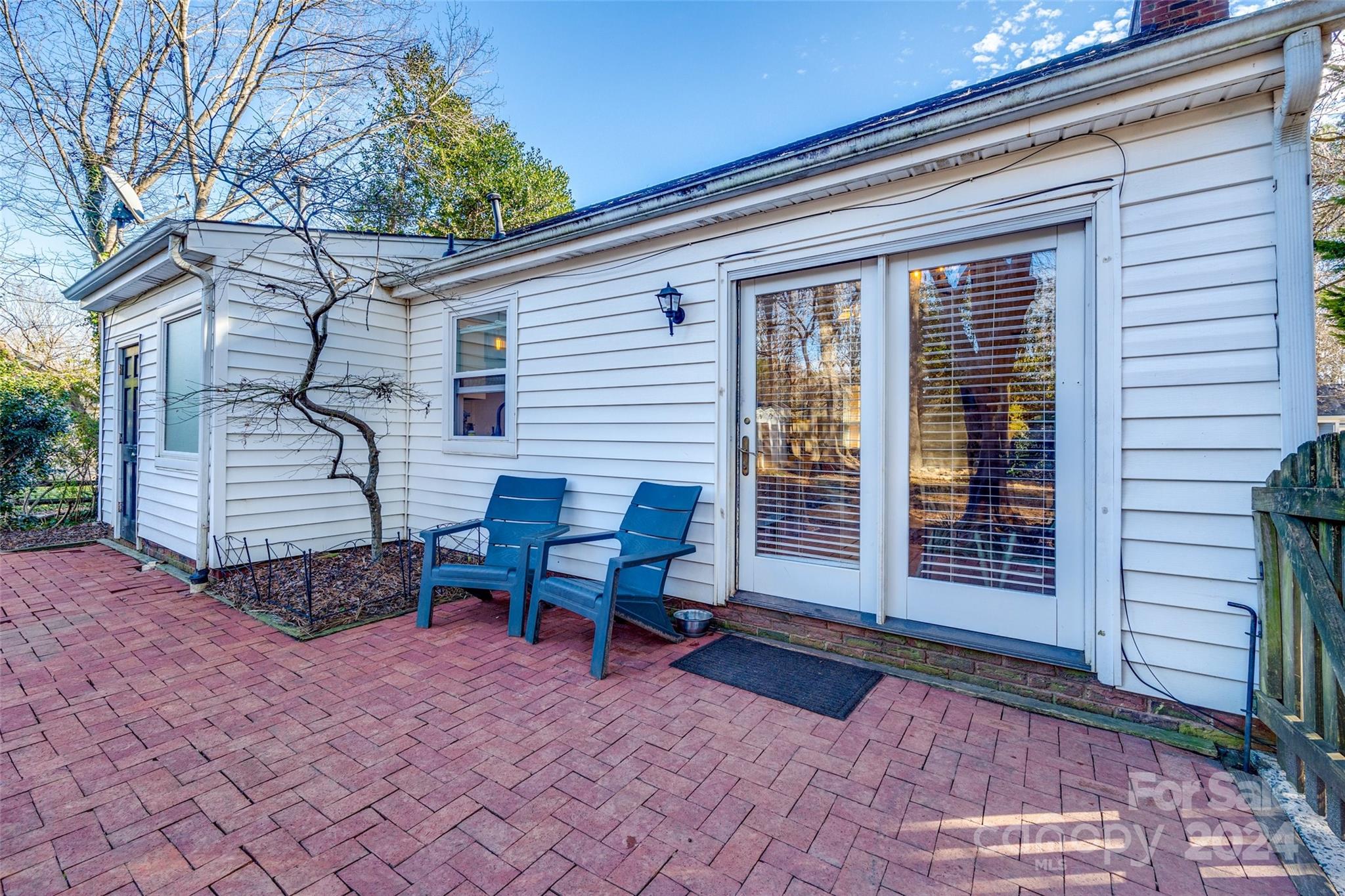 Lawyers Station - Residential