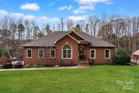 148 Fairway Drive Forest City NC 28043