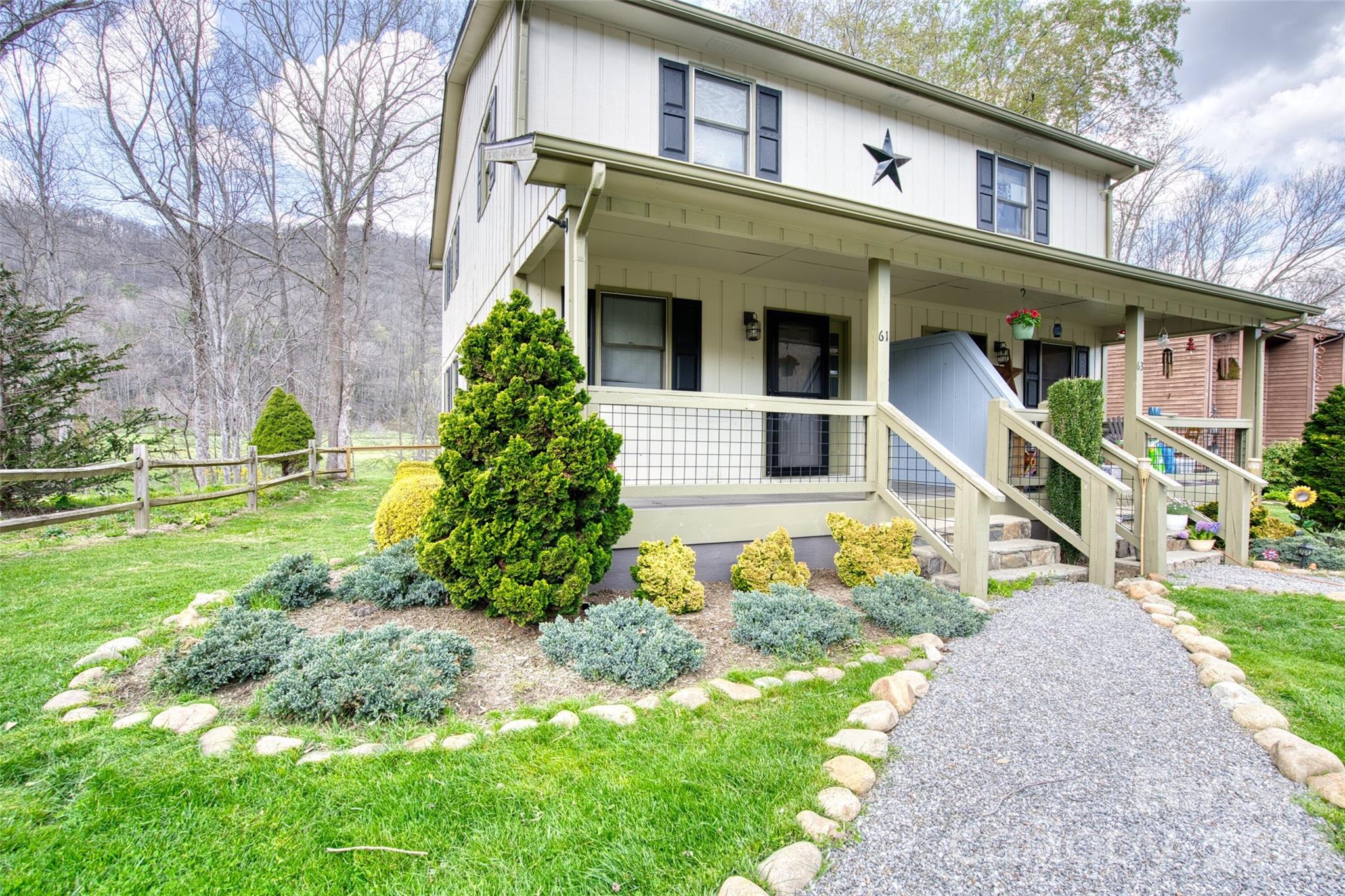 61 Riverside Villa Drive