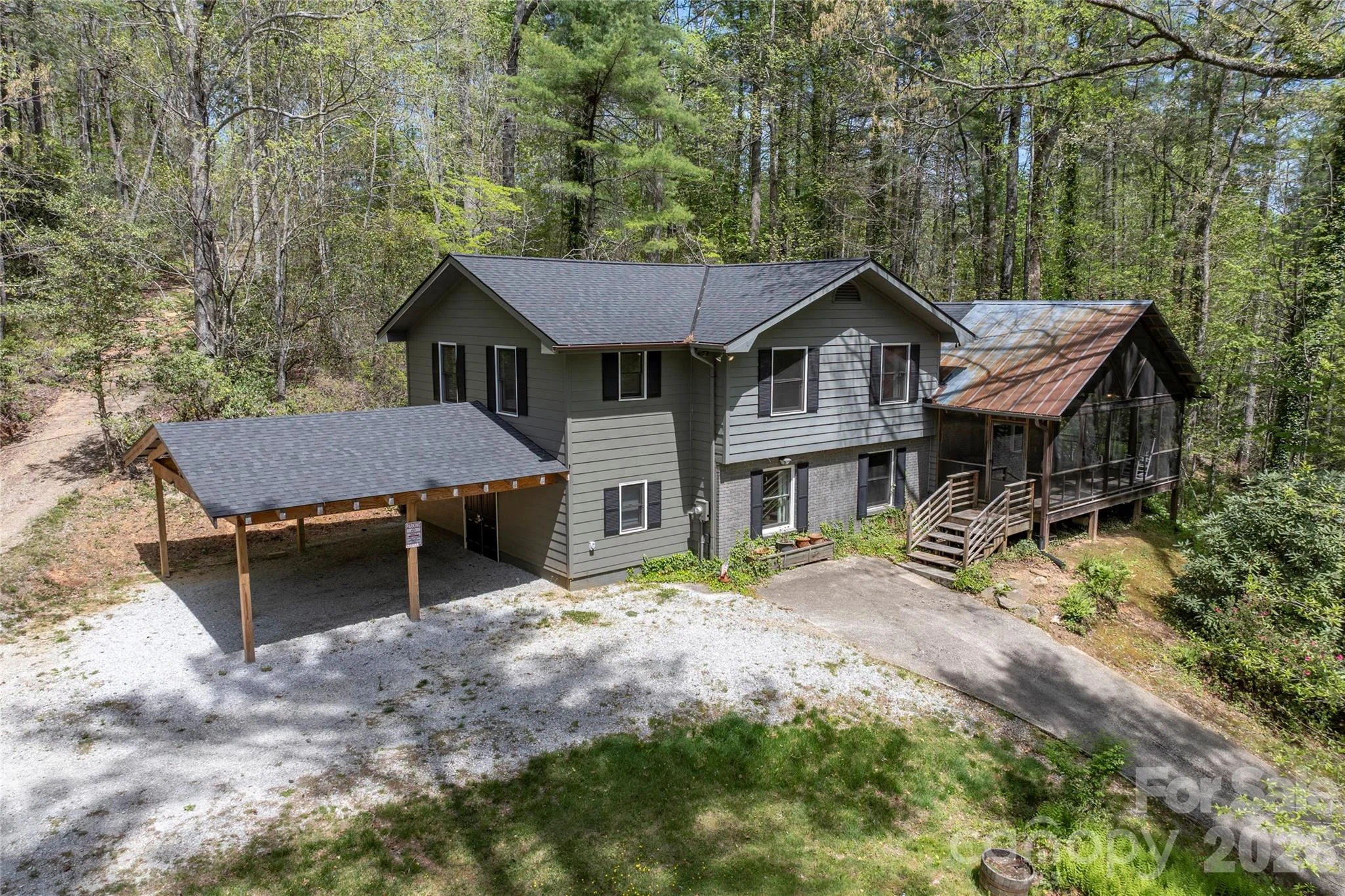 138 Stillwagon Lane, Cedar Mountain, NC, 28718