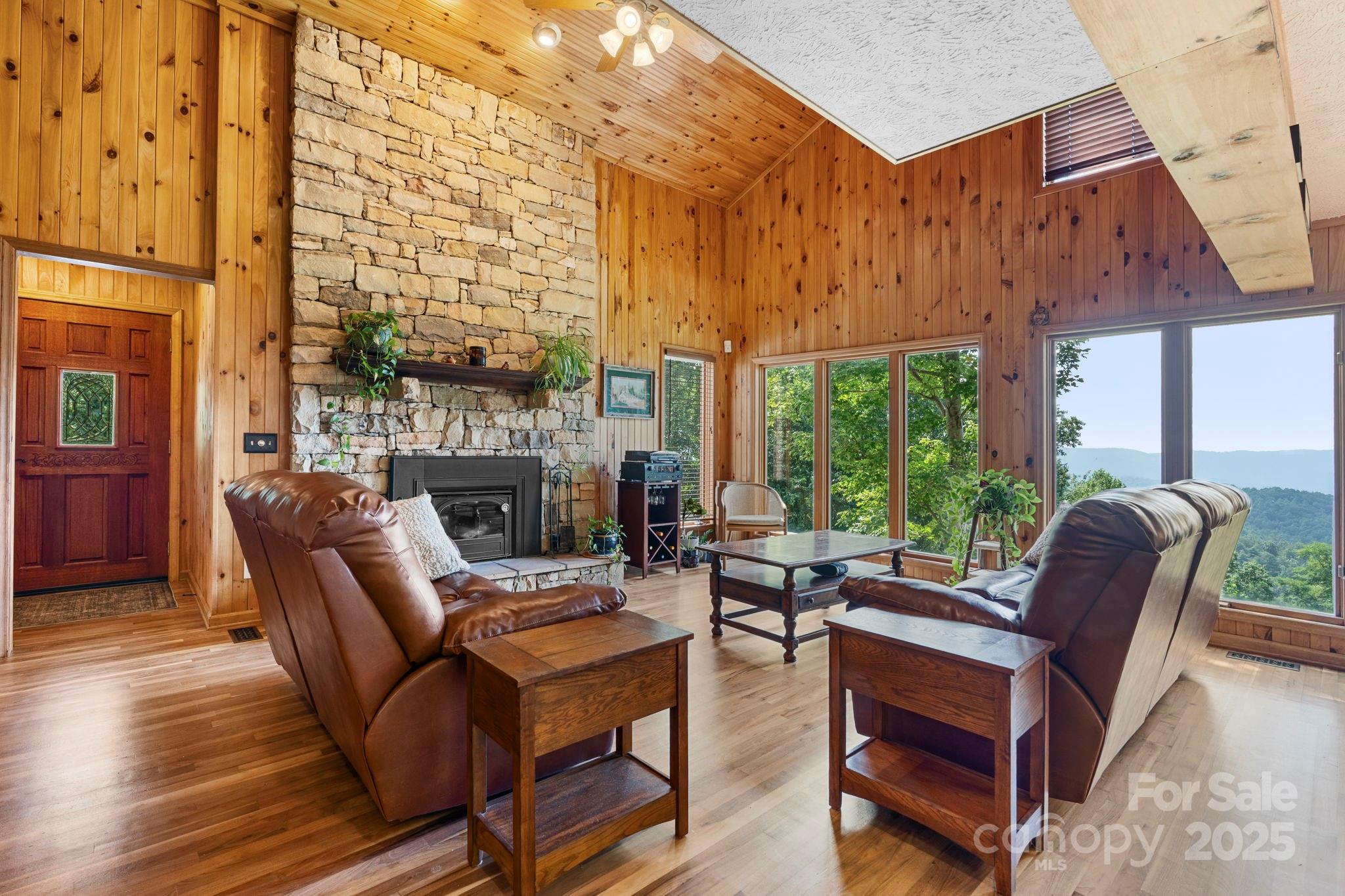 4415 Laurel Ridge Drive