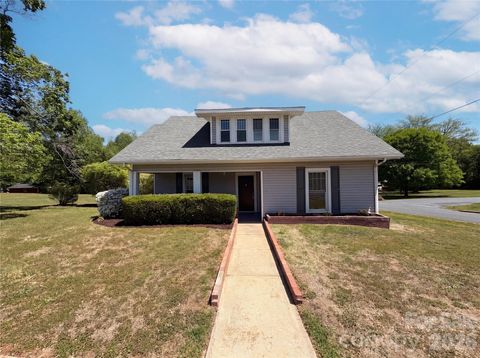 Photo of 215 S Ferry Road, New London, NC 28127 (MLS # 4372599)