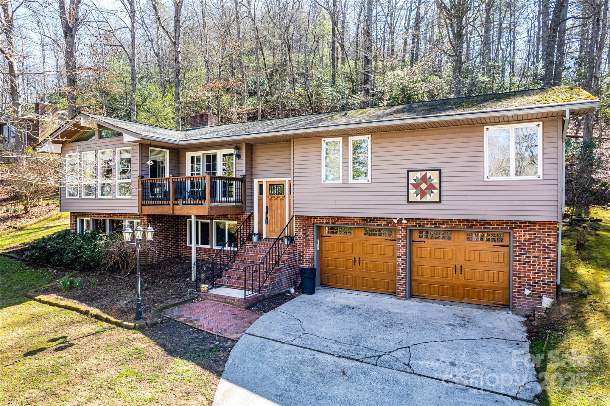 40 Lochencove Ridge Road
