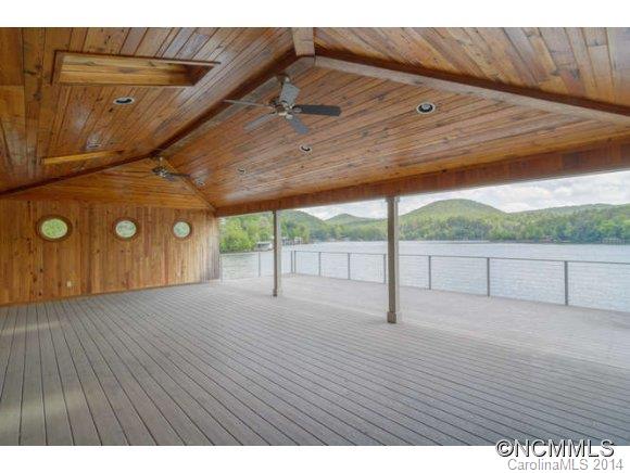 Lake Summit - Residential