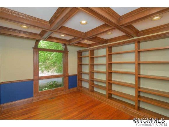 Lake Summit - Residential