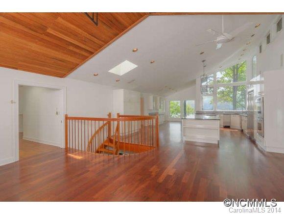 Lake Summit - Residential