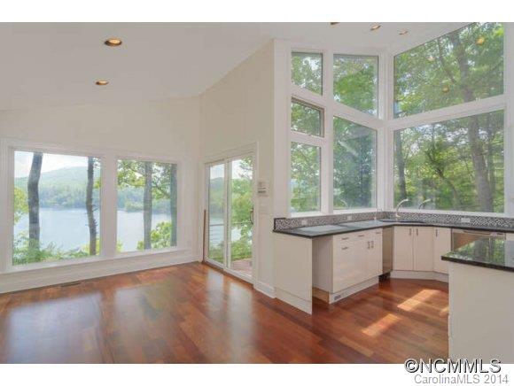 Lake Summit - Residential