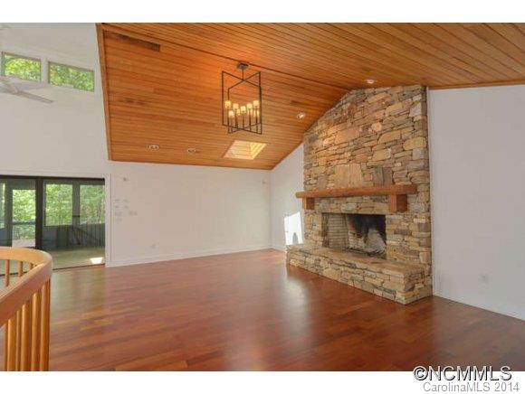 Lake Summit - Residential