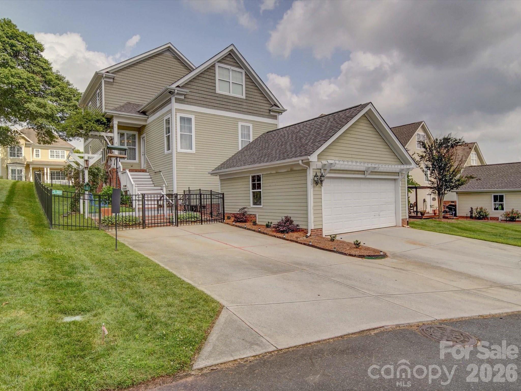 203 Wesleyan Drive