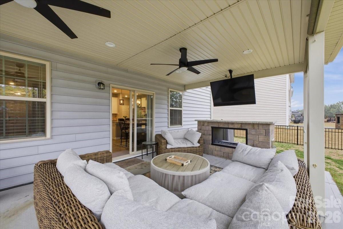 Chateau - Residential