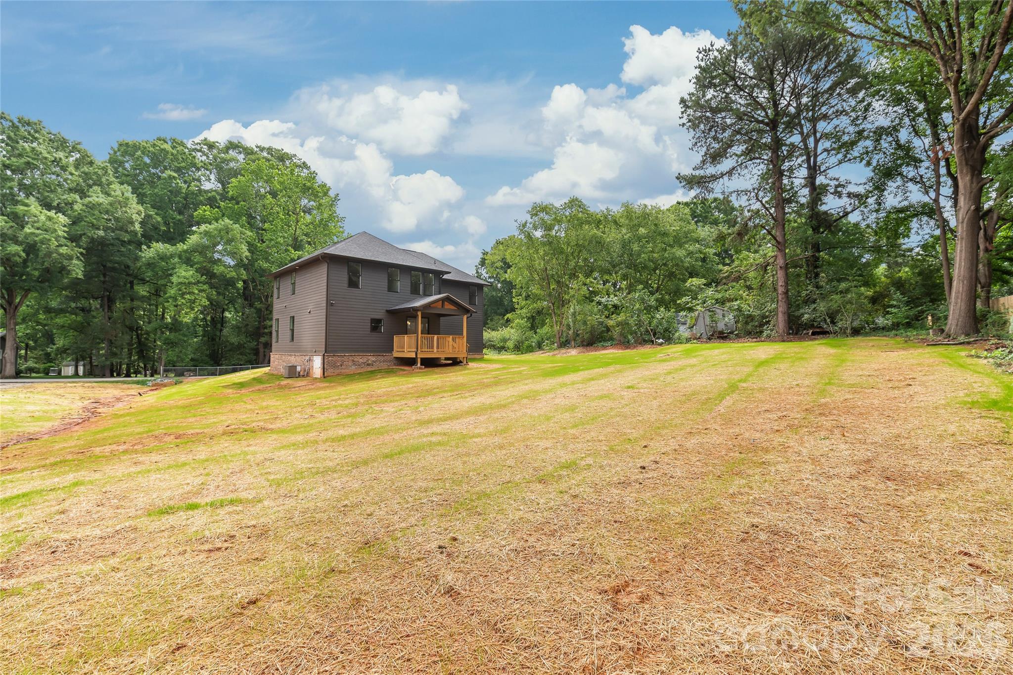 111 Keowee Circle