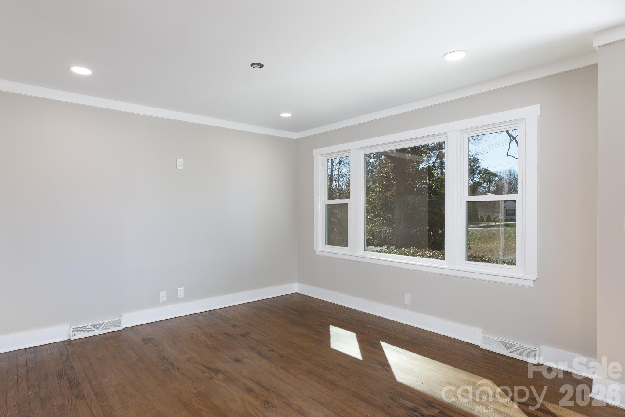 Ragin Estates - Residential