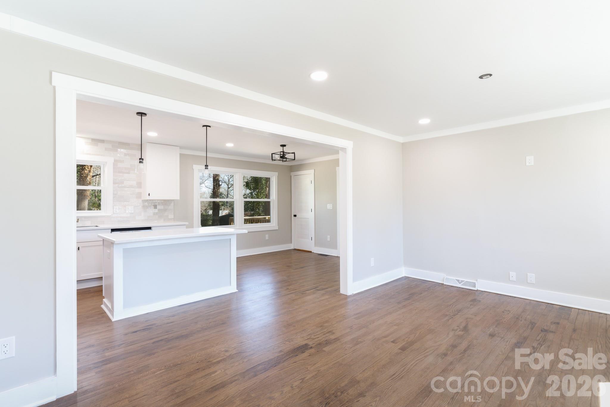 Ragin Estates - Residential