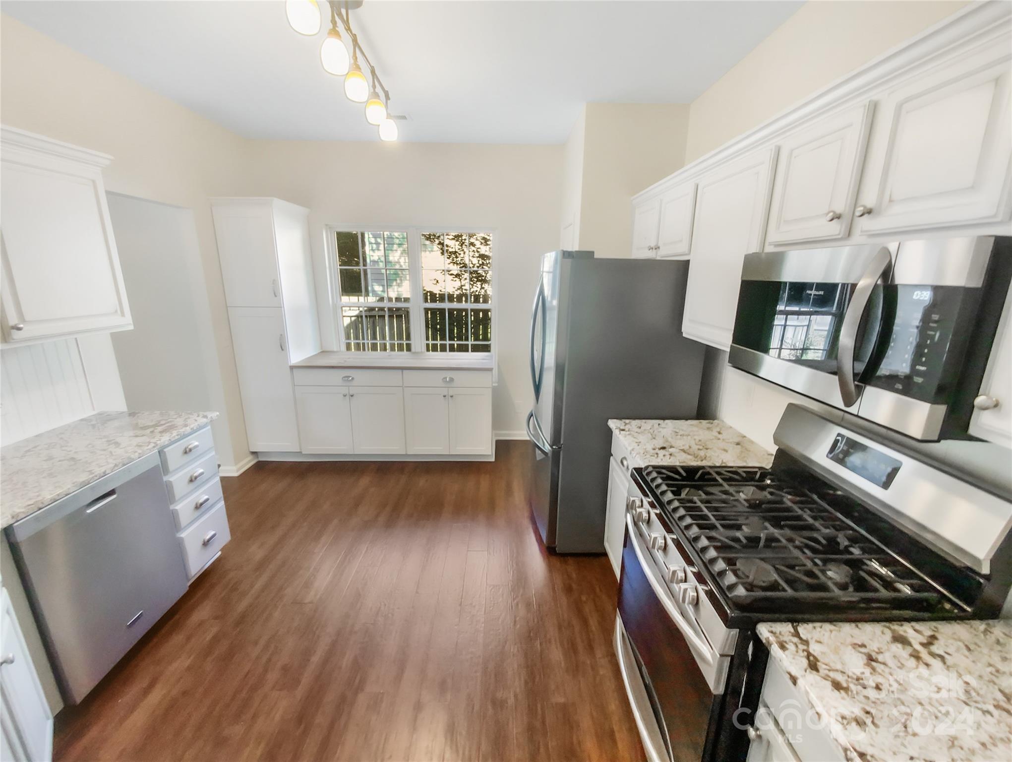 Woodleaf - Residential