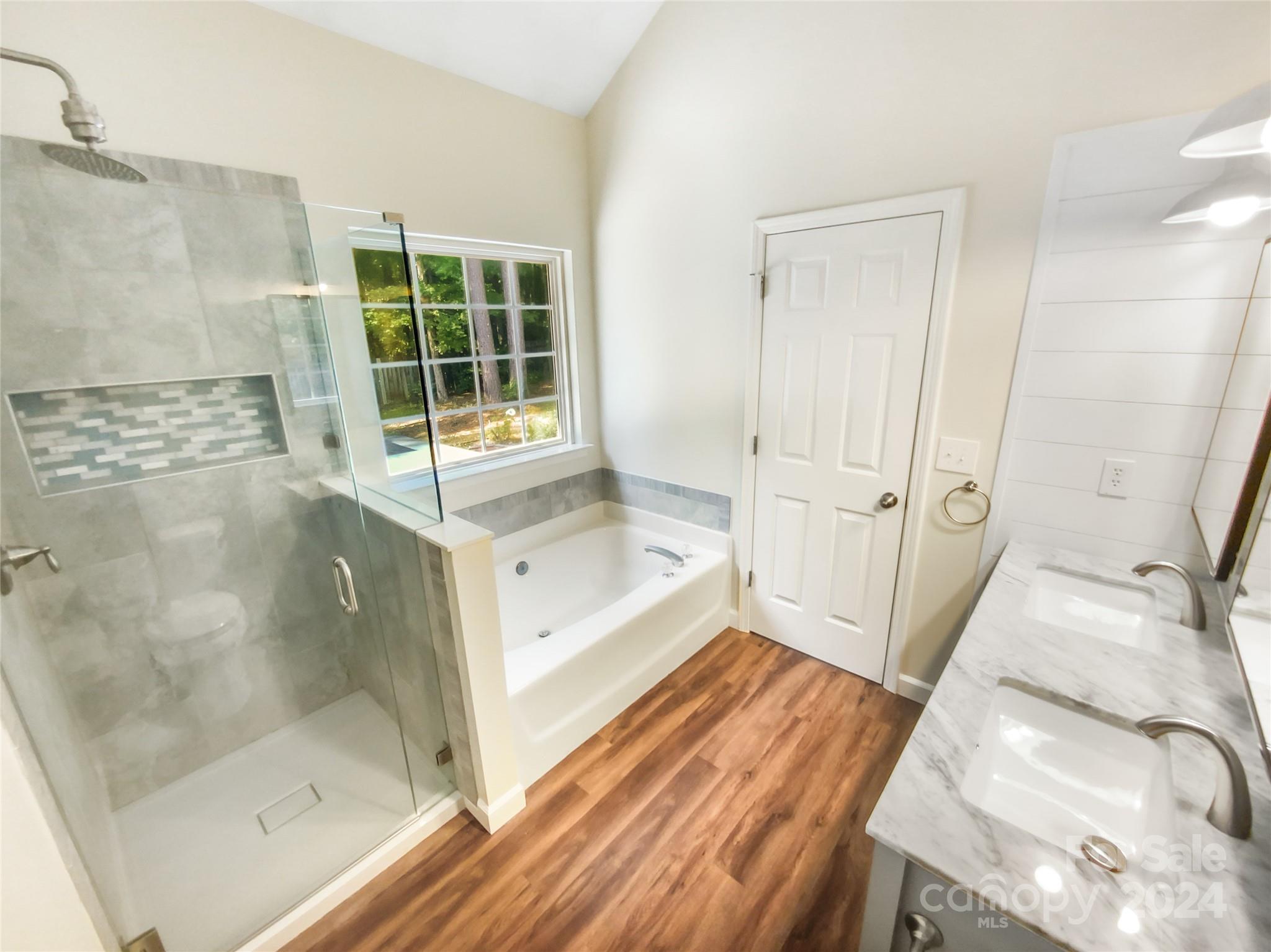 Woodleaf - Residential