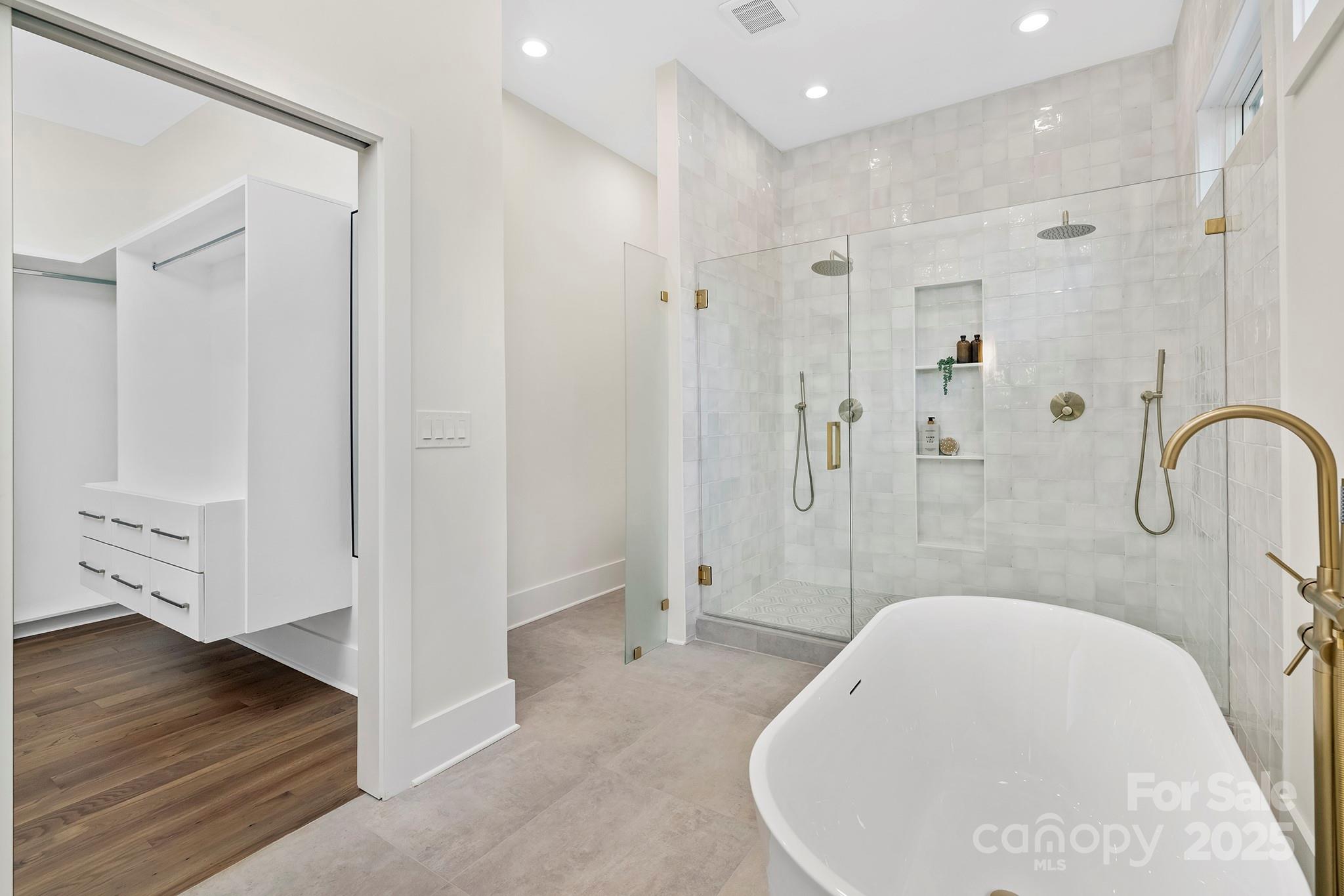 Elizabeth - Residential