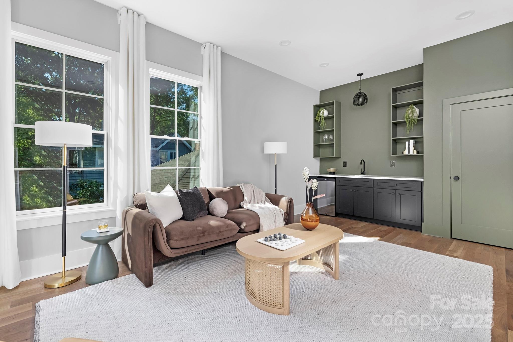 Elizabeth - Residential