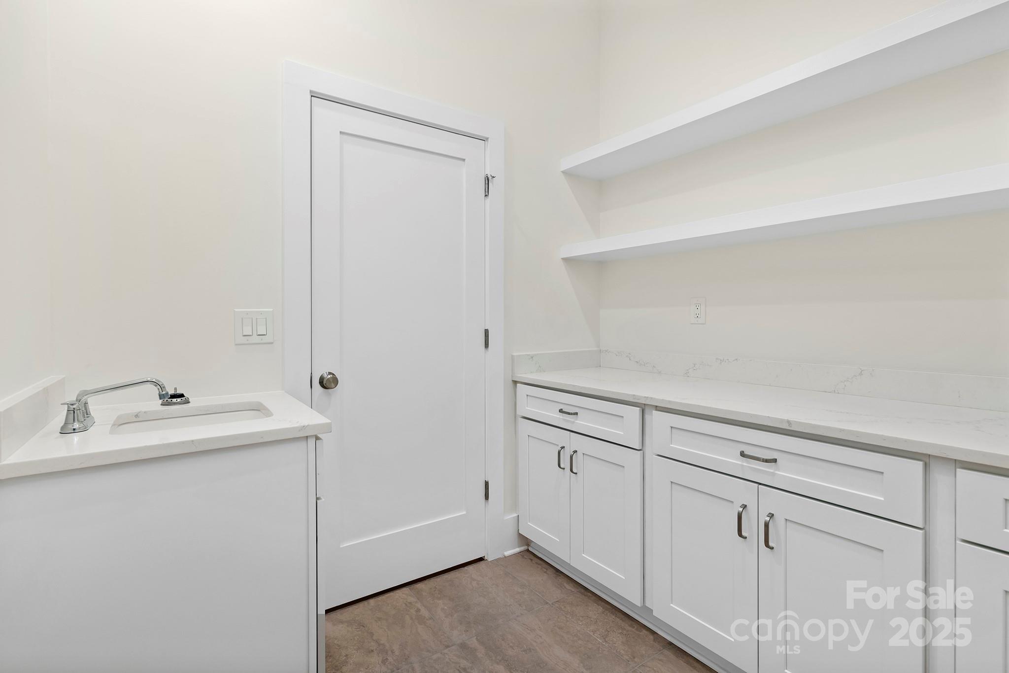 Elizabeth - Residential