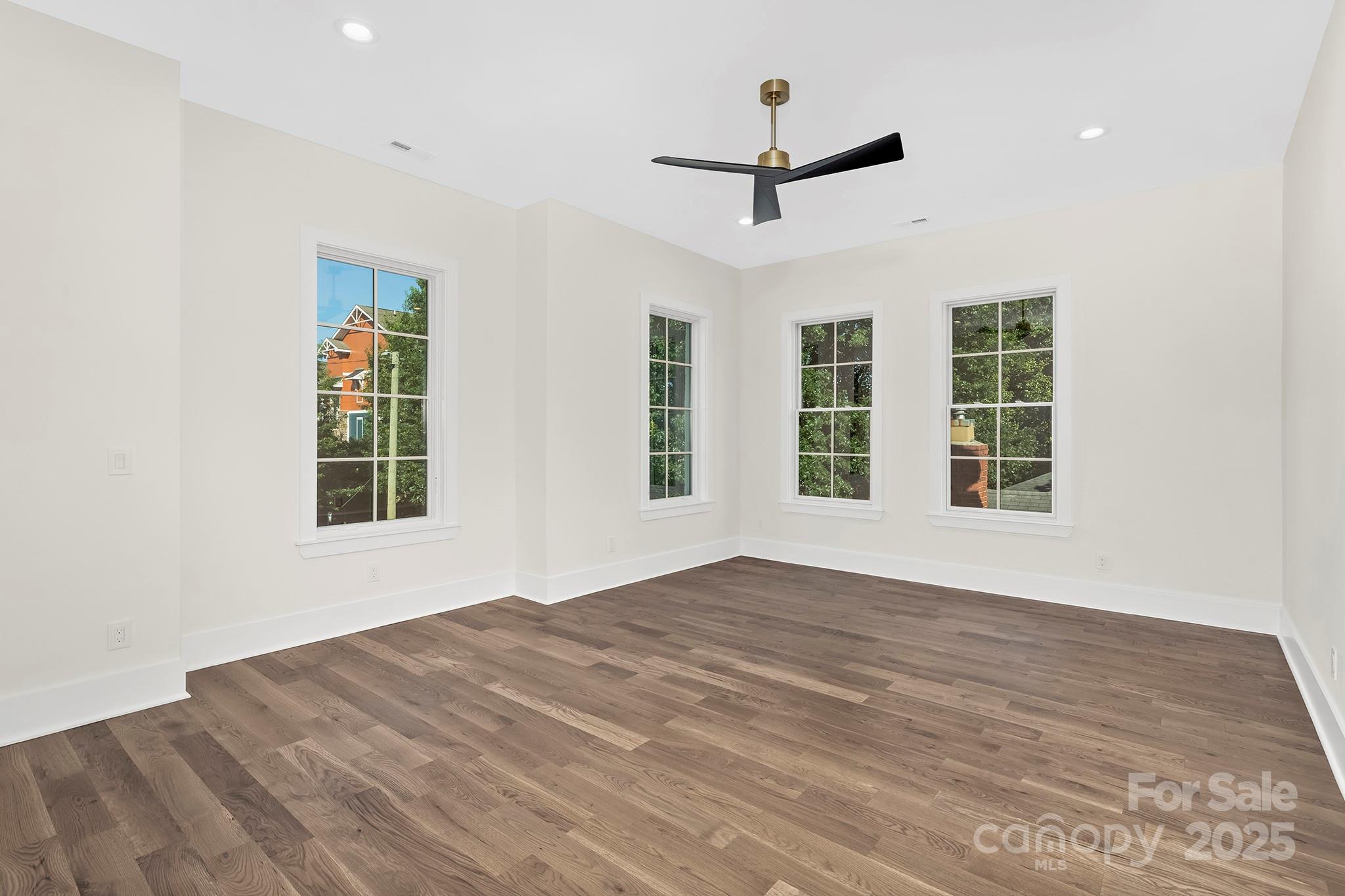 Elizabeth - Residential