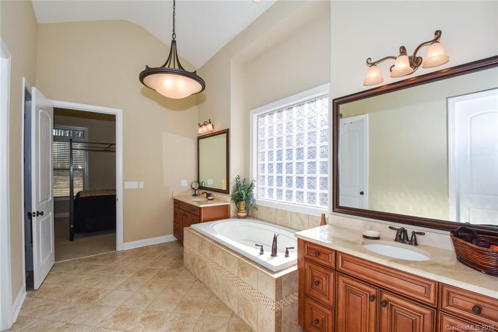 The Palisades - Residential