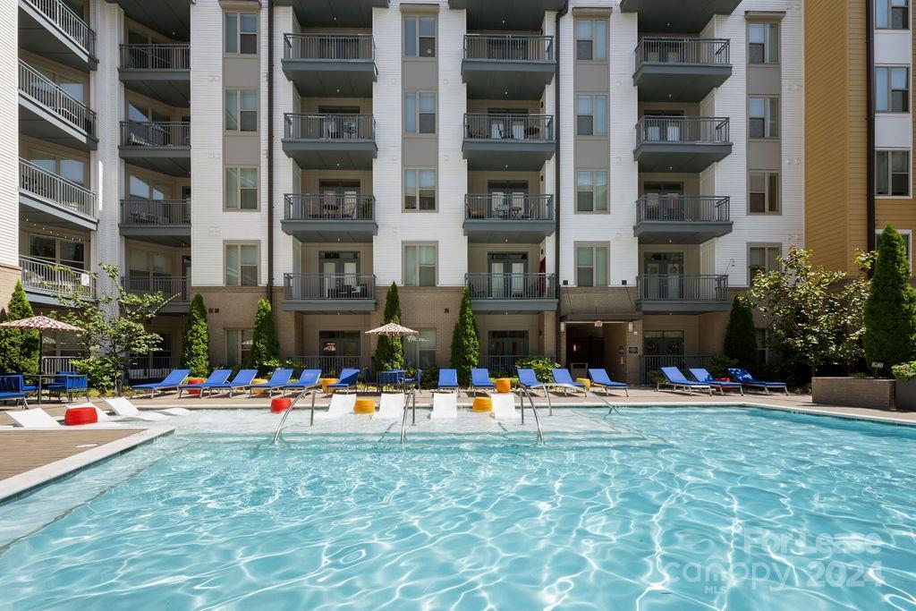 Charlotte, North Carolina 28209, United States, 1 Bedroom Bedrooms, ,1 BathroomBathrooms,Residential,Active,34710