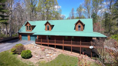Photo of 80 Oak Meadow Lane, Hendersonville, NC 28792 (MLS # 4309562)