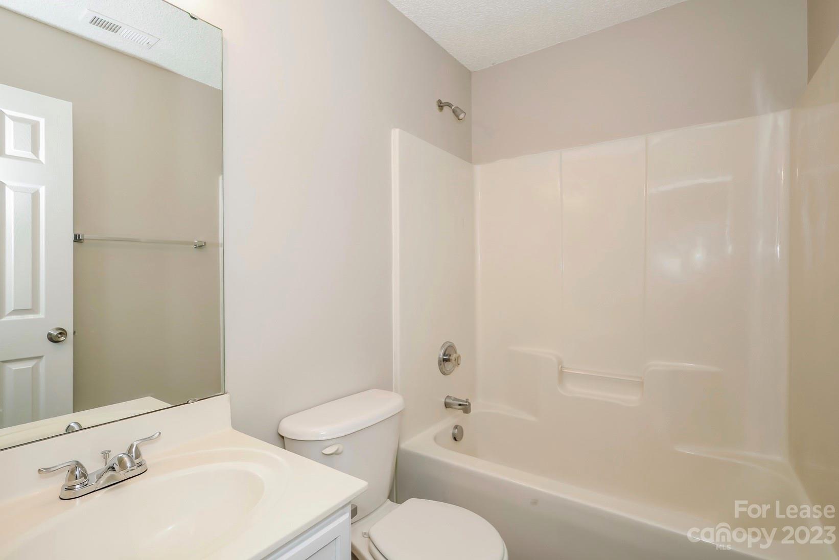 River View - Residential Lease