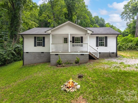 Photo of 321 Virginia Avenue, Asheville, NC 28806 (MLS # 4405233)