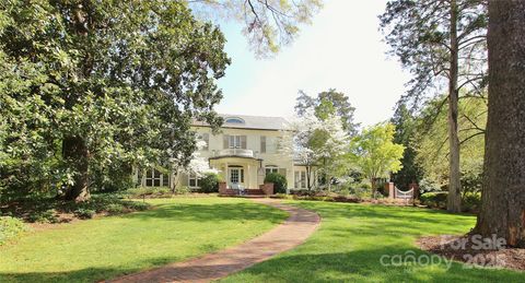 1137 Queens Road W Charlotte NC 28207