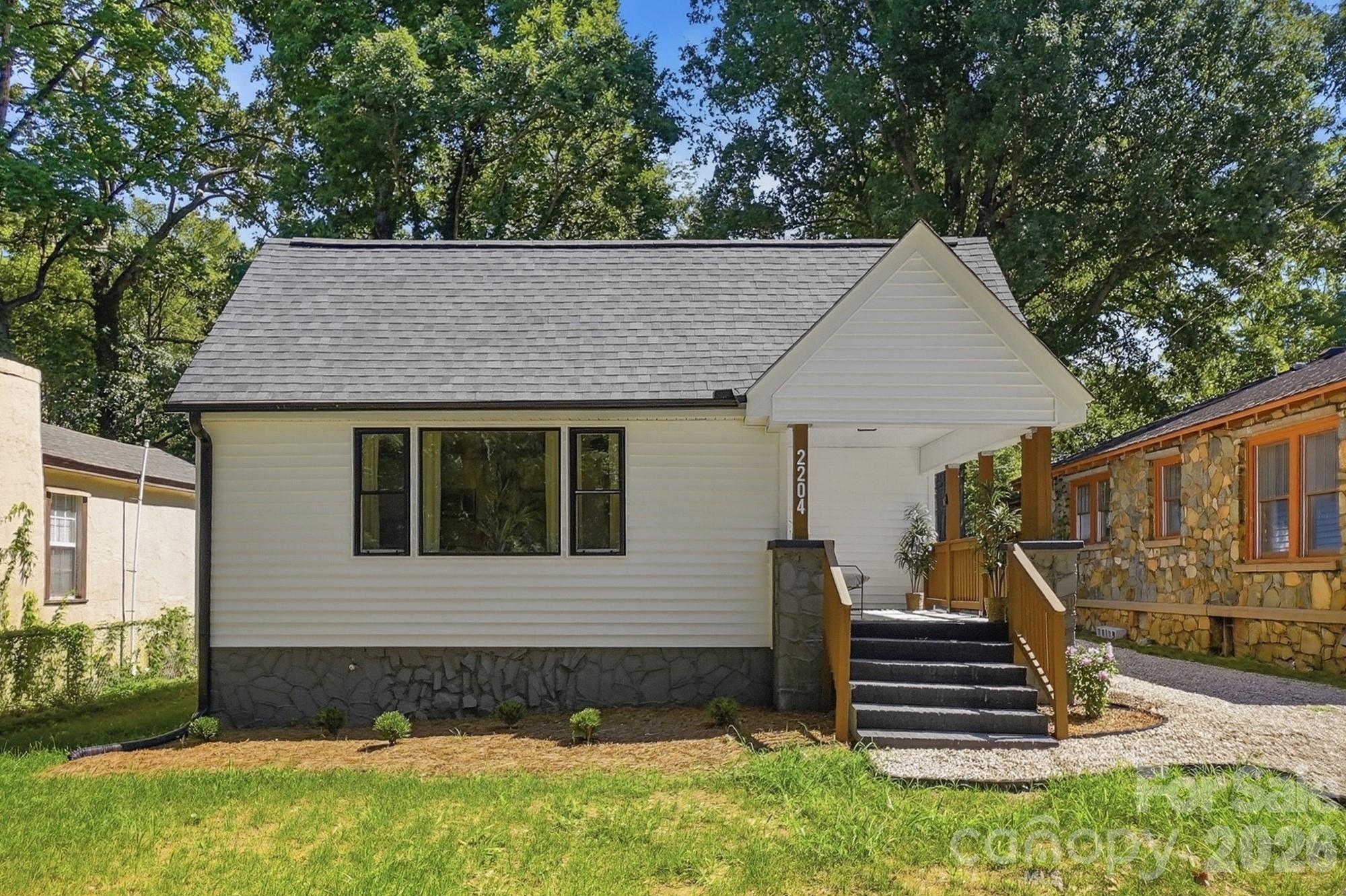 2204 Rozzelles Ferry Road