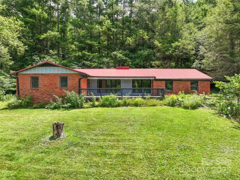 71 Auburn Park Drive Waynesville NC 28786