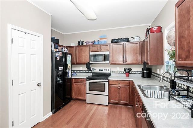 Creeks Edge - Residential Lease