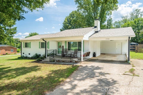 Photo of 1718 Woolie Road, Lincolnton, NC 28092 (MLS # 4417317)