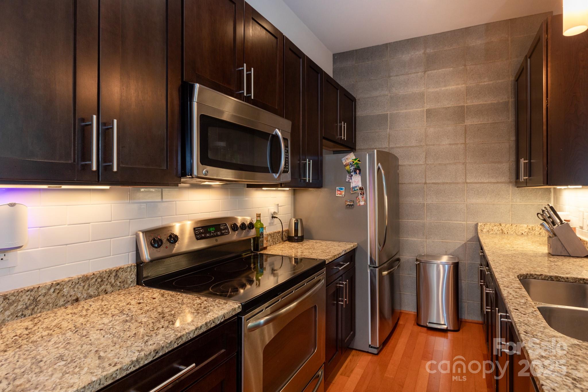 2116 Mcclintock Road 122