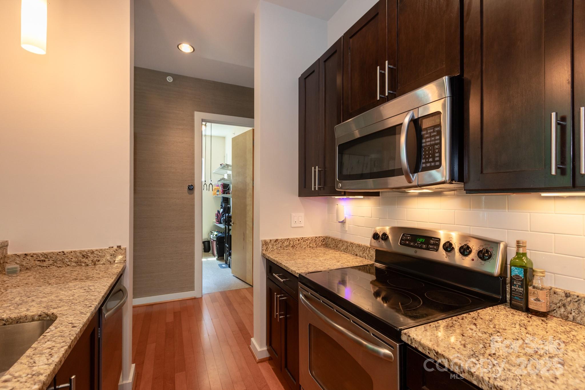 2116 Mcclintock Road 122