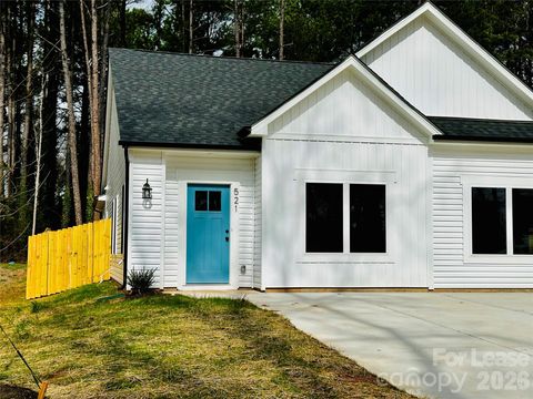 Photo of 521 N Linwood Avenue, Charlotte, NC 28216 (MLS # 4355405)