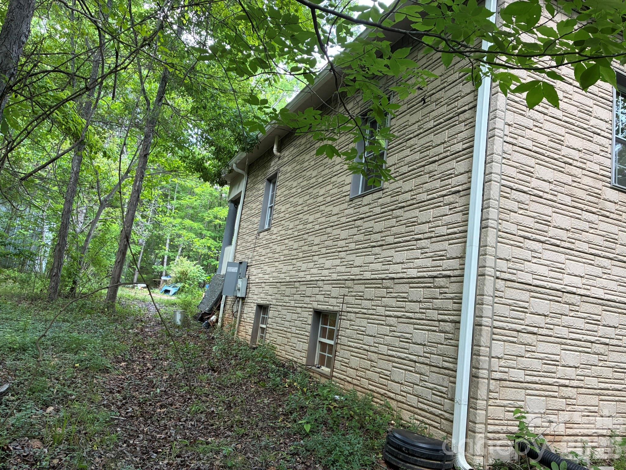 2051 Sutton Spring Road