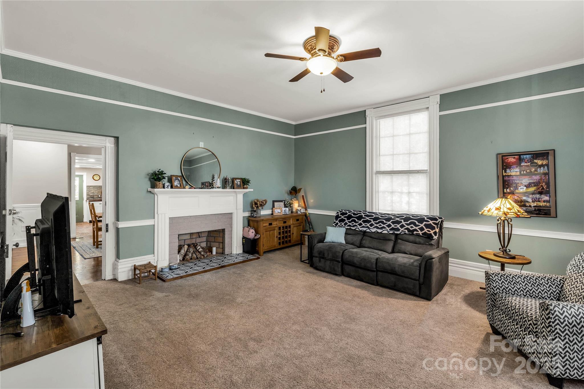 226 Liberty Street E