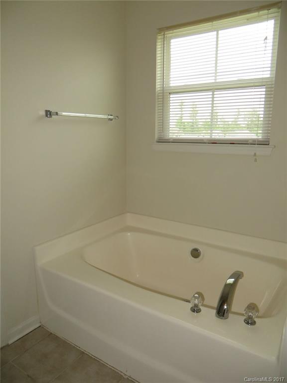 Somerset At Autumn Cove - Residential Lease