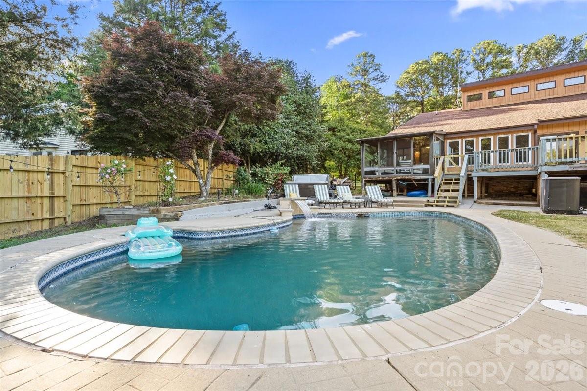 Poplar Trails - Residential
