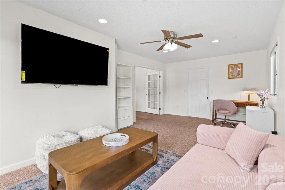 Poplar Trails - Residential