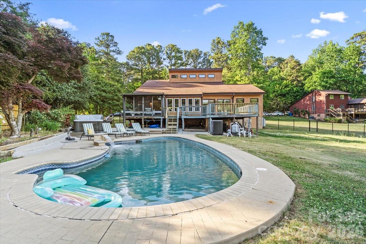 Poplar Trails - Residential