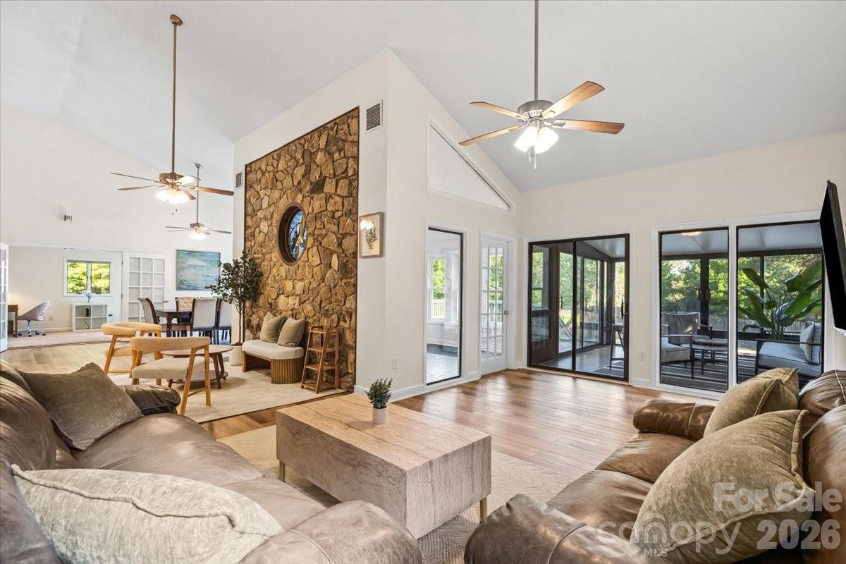 Poplar Trails - Residential