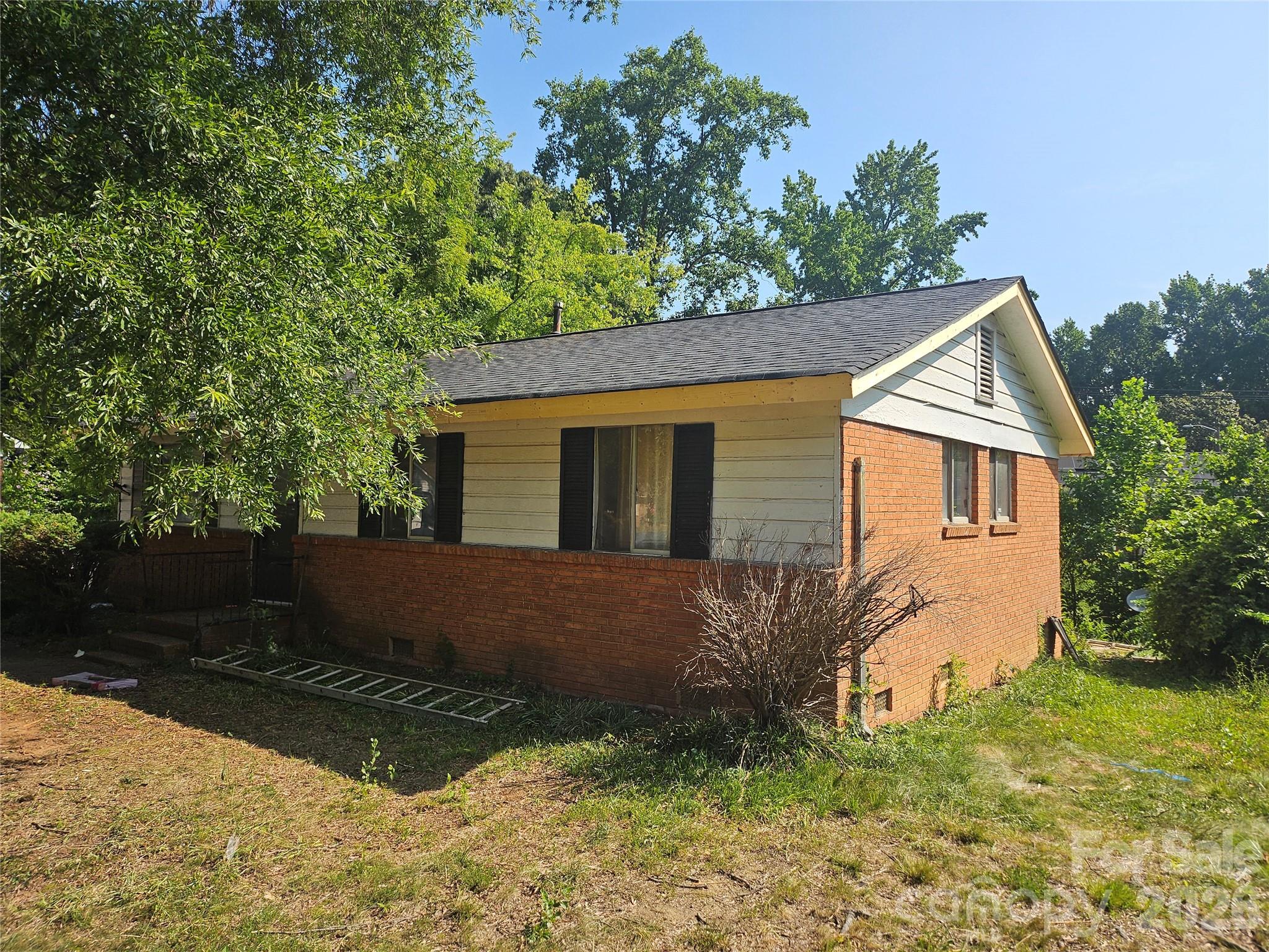 5415 Dennis Court