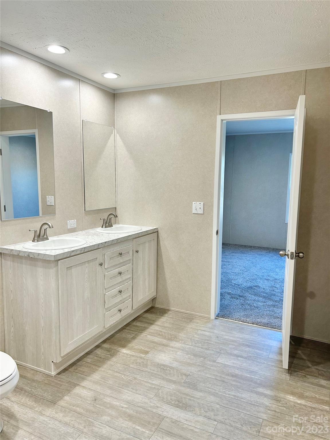 Ol Field - Residential