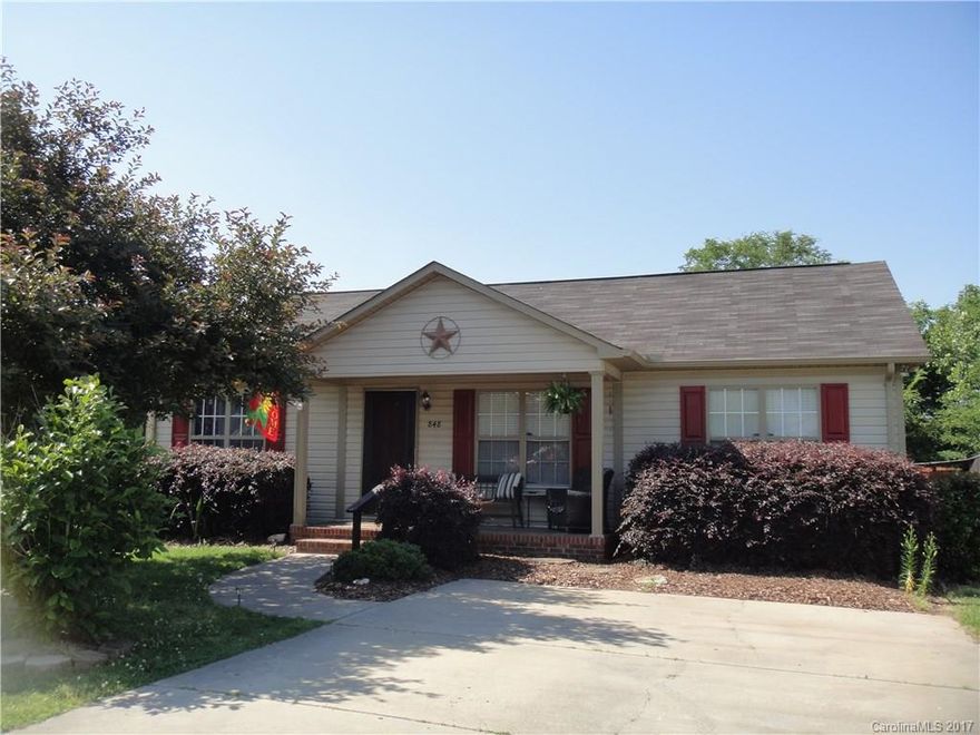 The best of both worlds are offered here! Home sits on a cul-de-sac lot that offers more of a backyard than you would think. For those of you who would rather be outside, the spacious yard offers room for a shed, pool, trampoline, garden, fire pit and entertaining area too !  Inside, the home has an open concept with a split floor plan and vaulted ceiling.  This one won't last long so come quick!